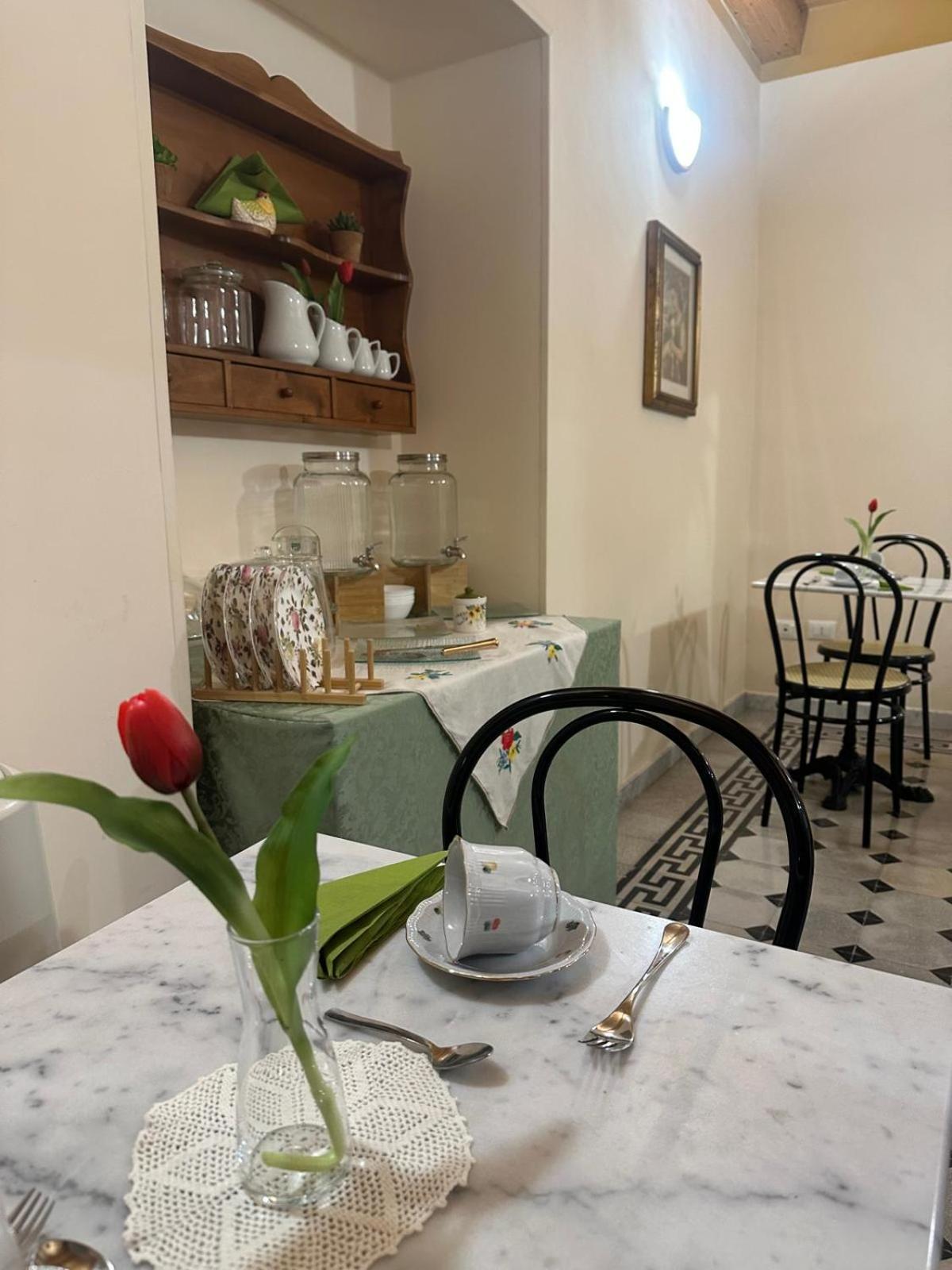 Residenza Gonzaga Hotel Serracapriola ภายนอก รูปภาพ