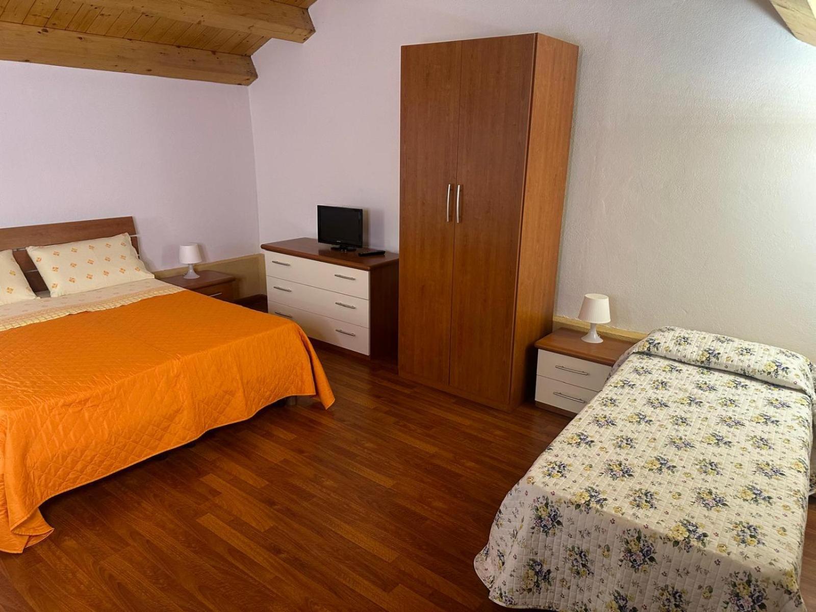 Residenza Gonzaga Hotel Serracapriola ภายนอก รูปภาพ
