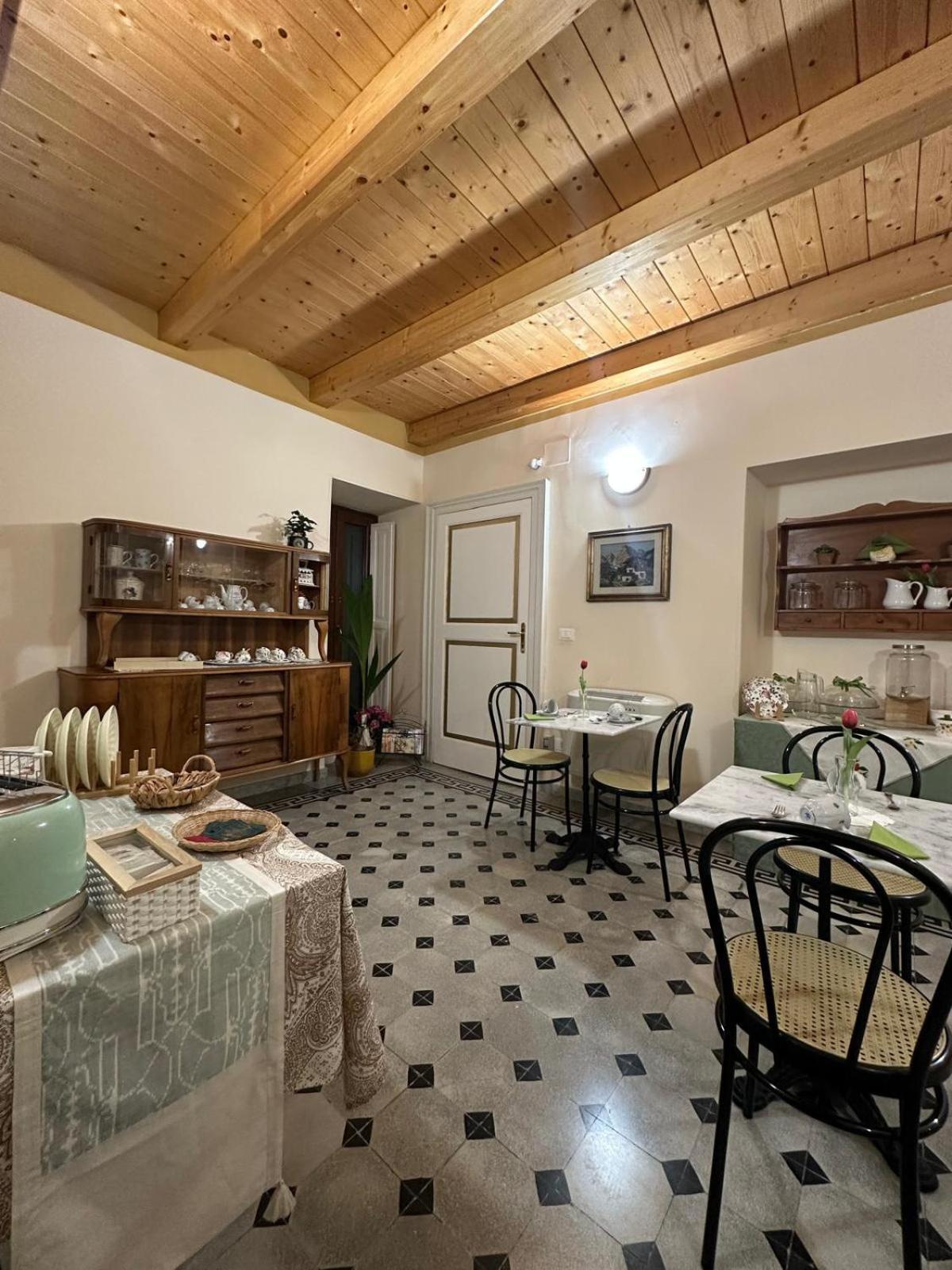 Residenza Gonzaga Hotel Serracapriola ภายนอก รูปภาพ